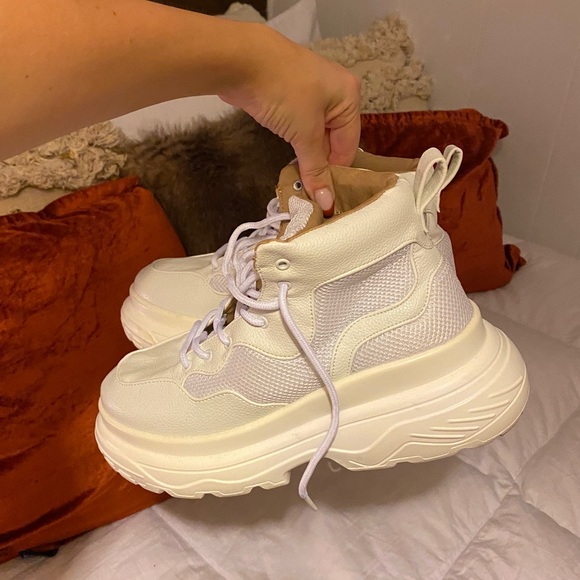 Missguided Shoes - Size 7 white sneakers